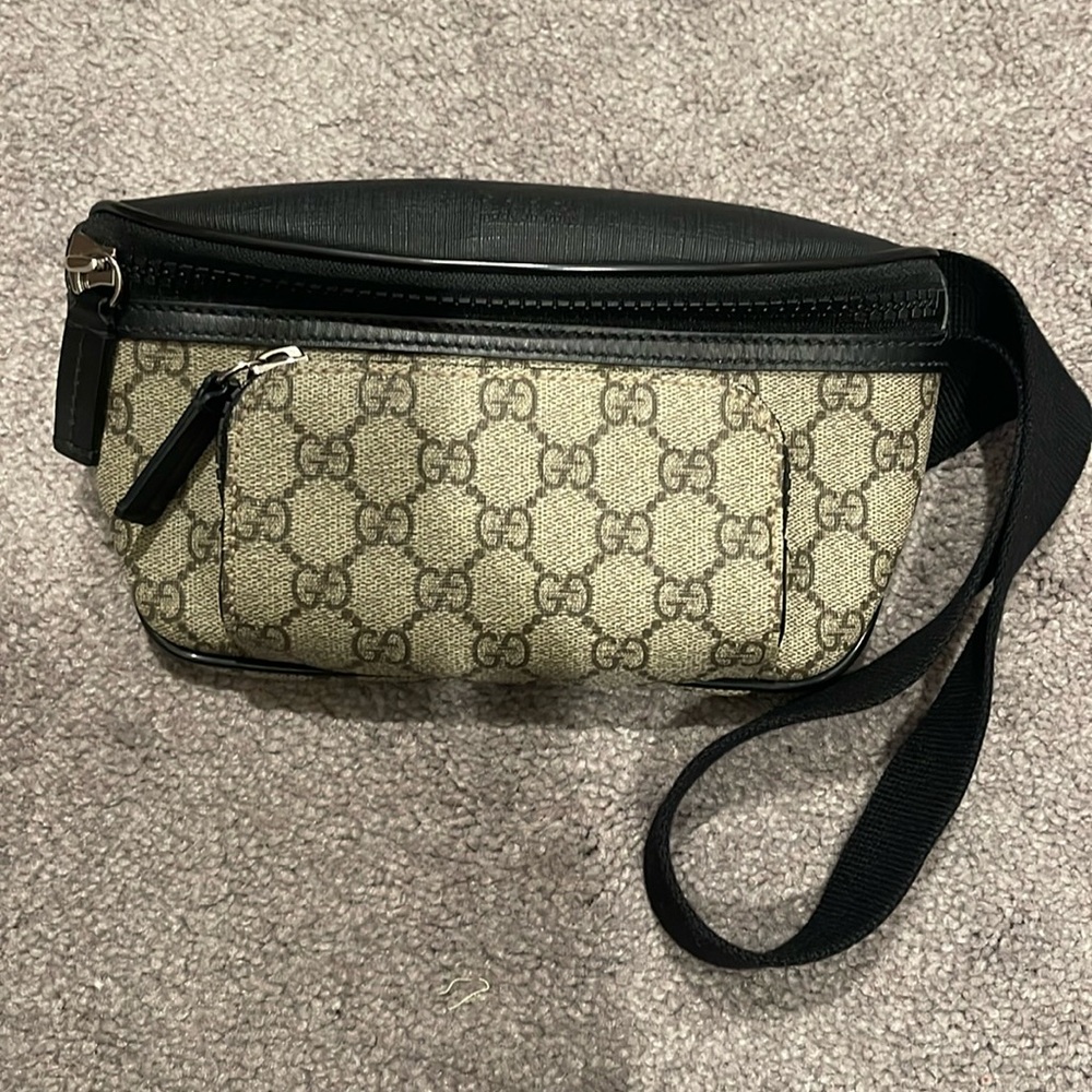 Gucci GG Canvas Beltbag